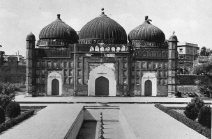 Lalbagh Mosque, Dhaka, built ca. 1680