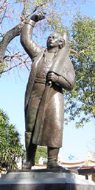 Statue of Miguel Hidalgo